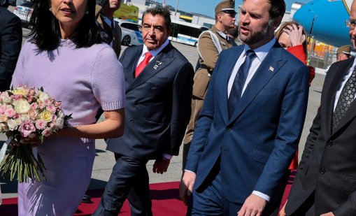 Кой е човекът, превърнал Доналд Тръмп в глобална търговска машина?