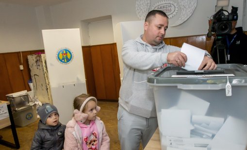 Бомбени заплахи в няколко молдовски изборни секции в чужбина