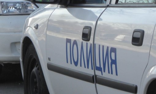 Заради стара вражда: Четирима си спретнаха бой на центъра на луковитско село