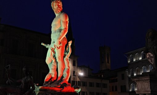 Турист повреди фонтан от 16-ти век във Флоренция