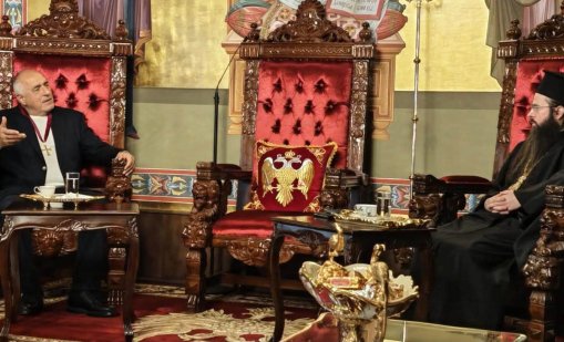 Борисов се похвали с орден от Сливенския митрополит