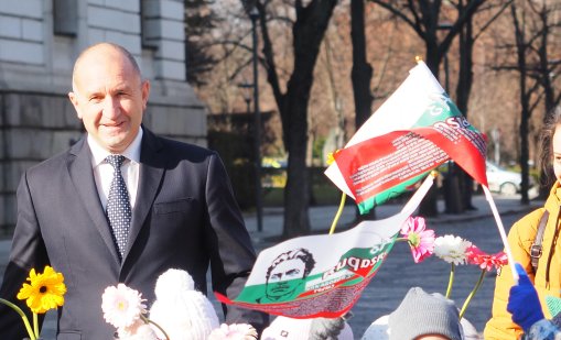 Политолог: Поредица от избори, за да укрепне проектът на Радев