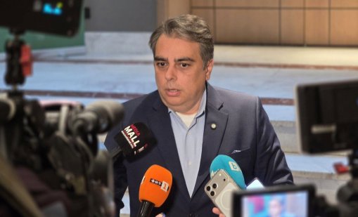 Асен Василев: Скриха Бюджет 2027, защото ги уплаши вотът на недоверие