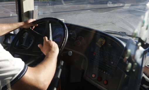Двуетажен автобус с 84 души катастрофира на "Тракия"