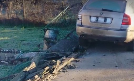 Пиян шофьор се вряза в ограда на къща в Монтанско