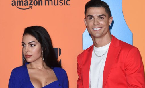 Кристиано Роналдо: Имам над 40 луксозни коли, но рядко ги карам, просто ги гледам