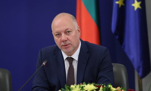 Желязков: Нито едно дете не трябва да бъде извън образователната система