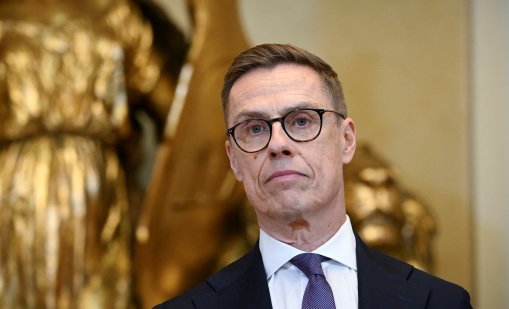 Стуб предупреждава: Войната с Иран заплашва с глобална рецесия