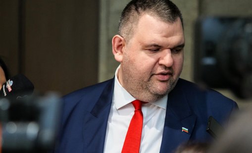 Пеевски отстрани Ерджан Ебатин от ДПС заради "Баба Алино"