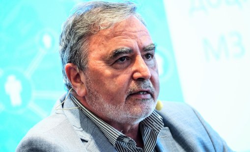 Доц. Ангел Кунчев се възстановява след тежка онкологична операция