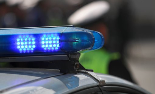 Автобус помете три паркирани коли в Хасково