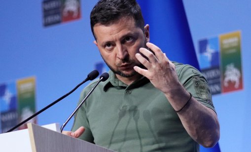 Зеленски парафира споразумението за 100-годишно партньорство с Великобритания