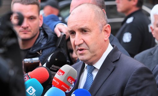Радев за атаките в Черно море: Това е недопустима агресия, има канал за комуникация с Русия (ВИДЕО)