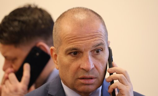 Вицепремиерът Караджов ще инспектира жп участъка Костенец–Септември