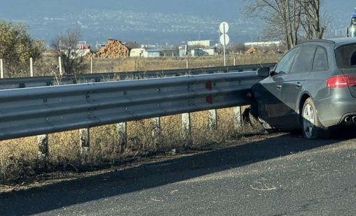 30% от жертвите на пътя умират при удар в дървета, стълбове и мантинели