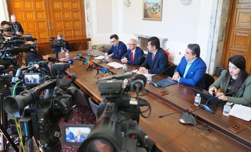 След Митов и от ПП показаха документи за поръчаните от МВР икони 