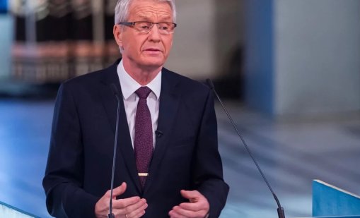 Заради досиетата "Епстийн": Бившият премиер на Норвегия посегнал на живота си