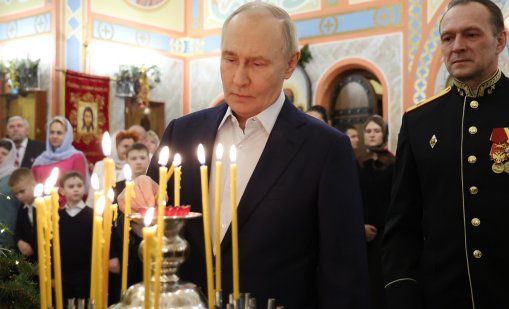 Плати, за да се молиш: Как Руската православна църква прави вярата по-скъпа