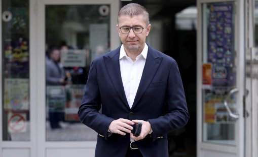 Мицкоски работи за "Сръбски свят", а не за независима РСМ