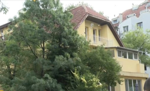 Момиченце на 3 години е избягало от детска градина в София