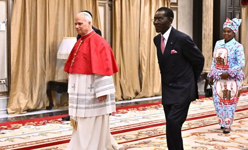 Папата предупреждава, че бъдещето на човечеството е изложено на риск 