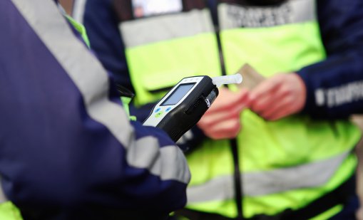 Задържаха шофьор на камион с над 2,8 промила алкохол във Варна