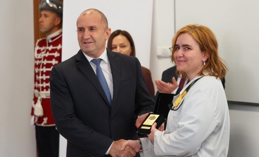 Радев обяви началото на 23-ото издание на "Българската Коледа" СНИМКИ