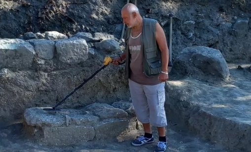 Овчаров открил на Перперикон гробовете на първите християни в Родопите