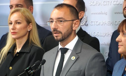 ГЕРБ-СДС в СОС осъдиха палежа на автомобила и дома на кмета на Бистрица