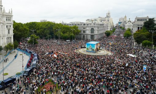 Около 70 000 души протестираха в Мадрид срещу жилищната криза