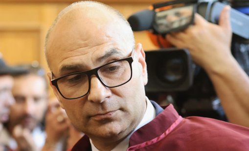 Бившият шеф на спецпрокуратурата отрече да е виждал златото от &bdquo;Осемте джуджета&ldquo;