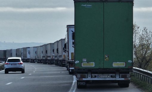 Интензивен трафик на ГКПП "Капитан Андреево" на изход за камиони