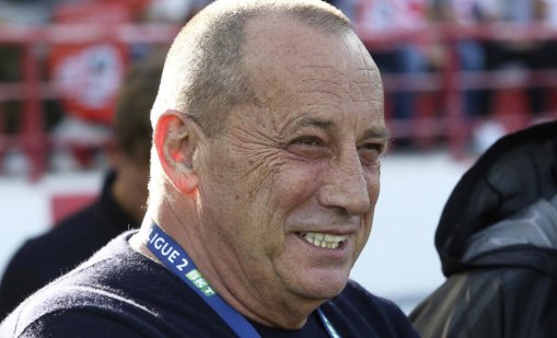 Застреляха със снайпер Кръстника от Корсика на погребението на майка му