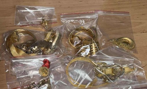 Златни накити бяха открити в дамска чанта на МП Лесово