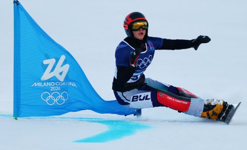 Страхотна Малена Замфирова, класира се на елиминациите в сноуборда