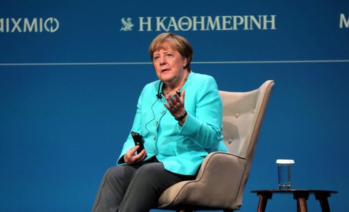 Меркел в Атина: Като дете се качвах в Пирин и гледах Гърция