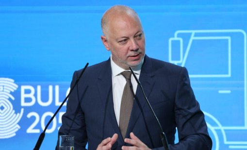 Евакуираха българските дипломати от Иран