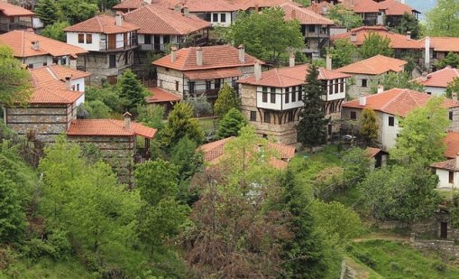 С цени като за тристаен: Търсят се къщи край големите градове