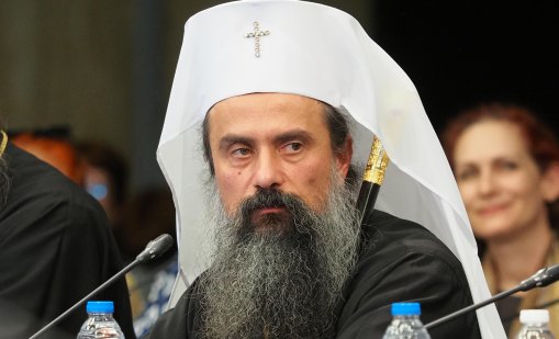 Даниил зове Божията помощ за обучението по религия