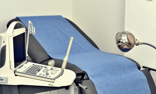 Бургаско семейство също с порно клип след посещение при гинеколога д-р Иванов