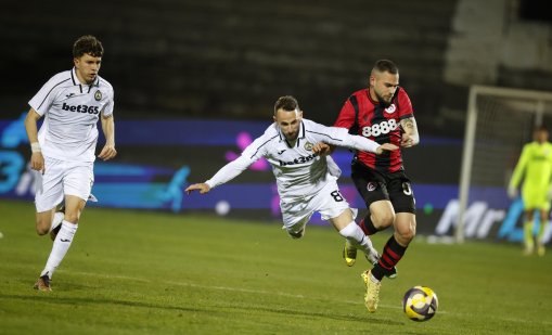 Столичното дерби между Локомотив София и Славия не излъчи победител 