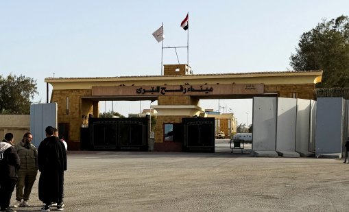 Граничният пункт Рафах се отваря за ограничен трафик