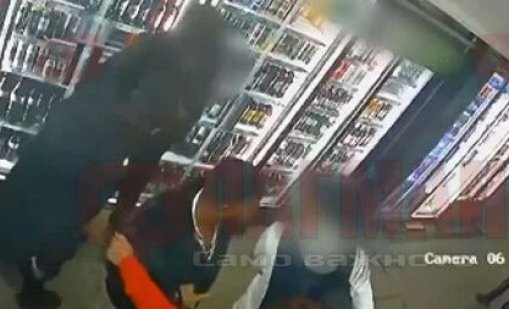 42-годишен мъж е на командно дишане след като бе пребит в "Люлин" 