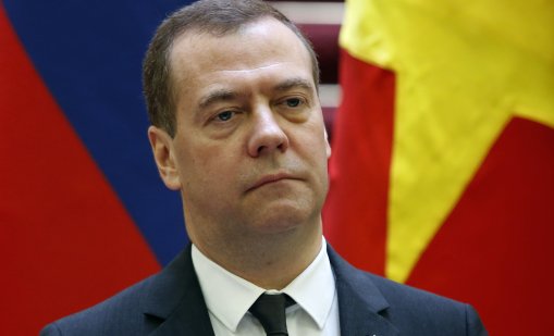 Медведев за Зеленски: Хитлер не може да бъде страна в преговорите