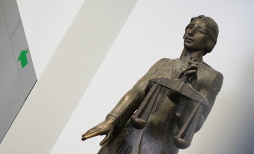 Задържаният у нас шейх от ОАЕ остава в ареста