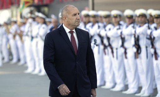 Парите на властта: За година Радев е спестил 160 хил. лева, а Борисов - 514 хил. лева