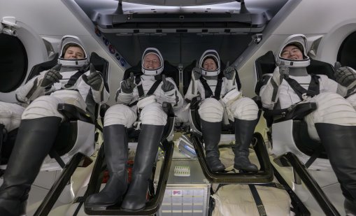 Астронавтите, завърнали се по-рано на Земята от МКС, са в добро състояние