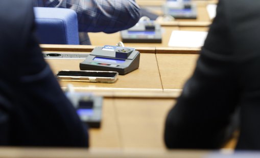 Желязков и Митов отговарят на въпроси в парламентарния контрол