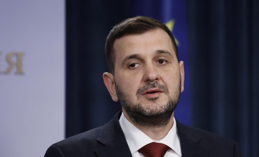 ДБ: БСП така и не събра смелост да осъди кървавото си наследство