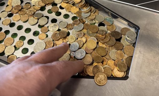 След влизането на еврото: Унижощават левовете и стотинките 